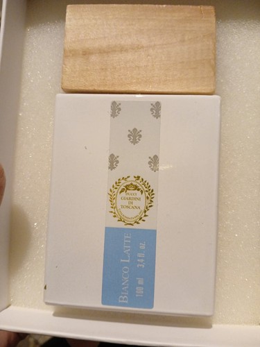 Bianco latte profumo giardini - latte,